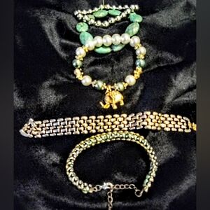 Elegant Green and Gold Jewelry Set